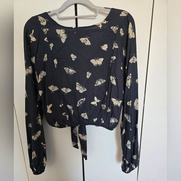 Urban Outfitters Tie-front Butterfly Top - Picture 5 of 8